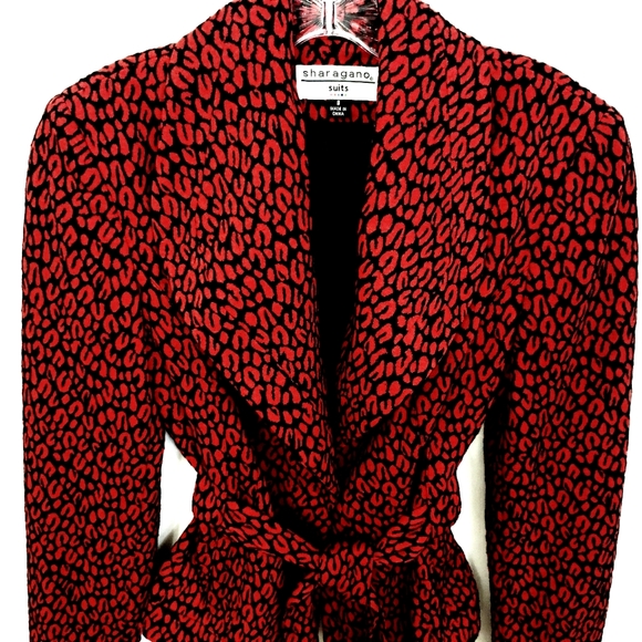Sheragano Suits Red/Black Geometric Print Collared Tie Front Longsleeve … - Picture 7 of 16